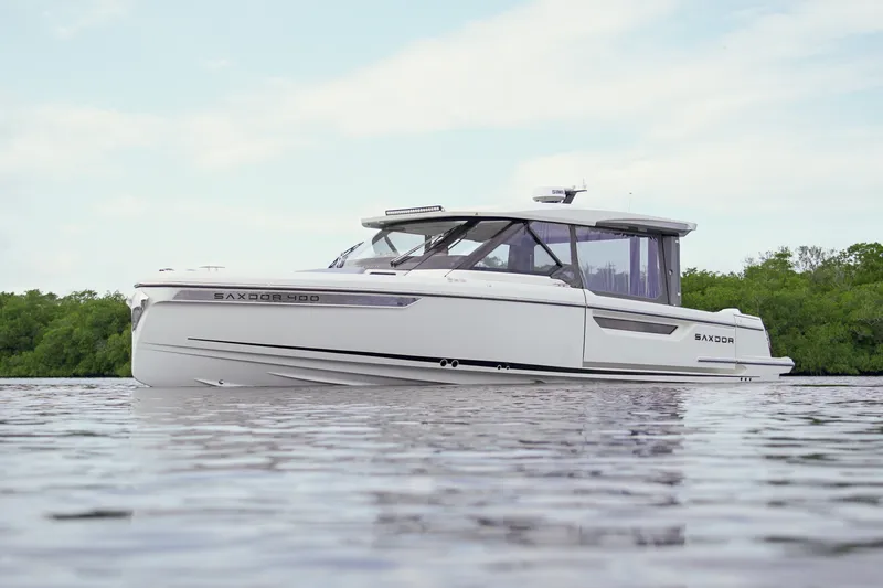 Slide: The Image of Saxdor 400 GTO 2026 - 2