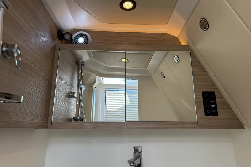 Slide: The Image of Saxdor 400 GTO 2026 - 25