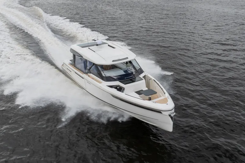 Slide: The Image of Saxdor 400 GTO 2026 - 53