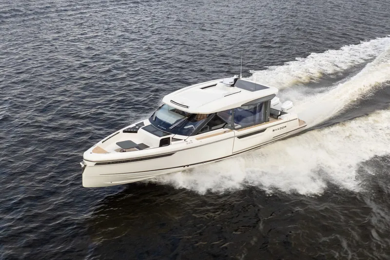 Slide: The Image of Saxdor 400 GTO 2026 - 56