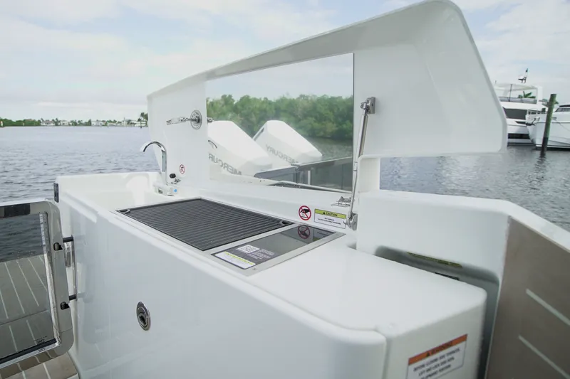 Slide: The Image of Saxdor 400 GTO 2026 - 7