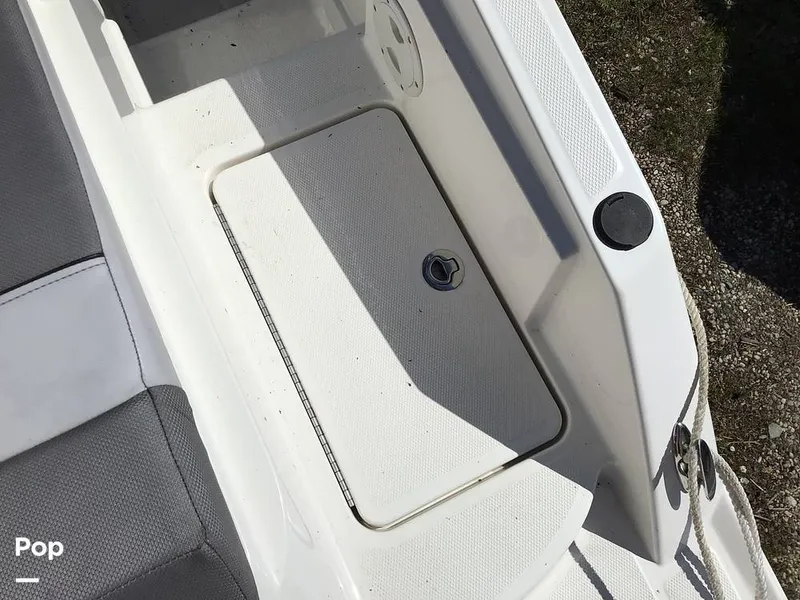 Slide: The Image of Bayliner VR6 2023 - 14277325