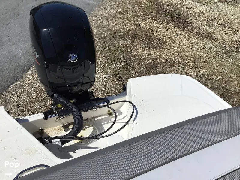 Slide: The Image of Bayliner VR6 2023 - 14277327