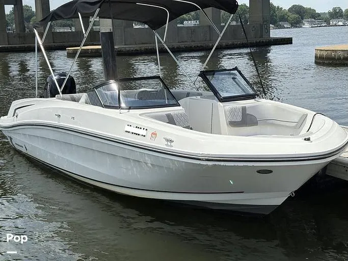 Slide: The Image of Bayliner VR6 2023 - 15684073