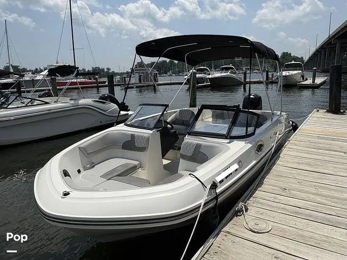 Slide: The Image of Bayliner VR6 2023 - 15684074