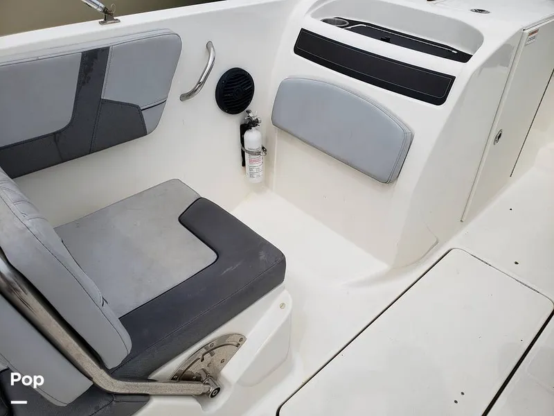 Slide: The Image of Bayliner VR6 OB 2023 - 14686333