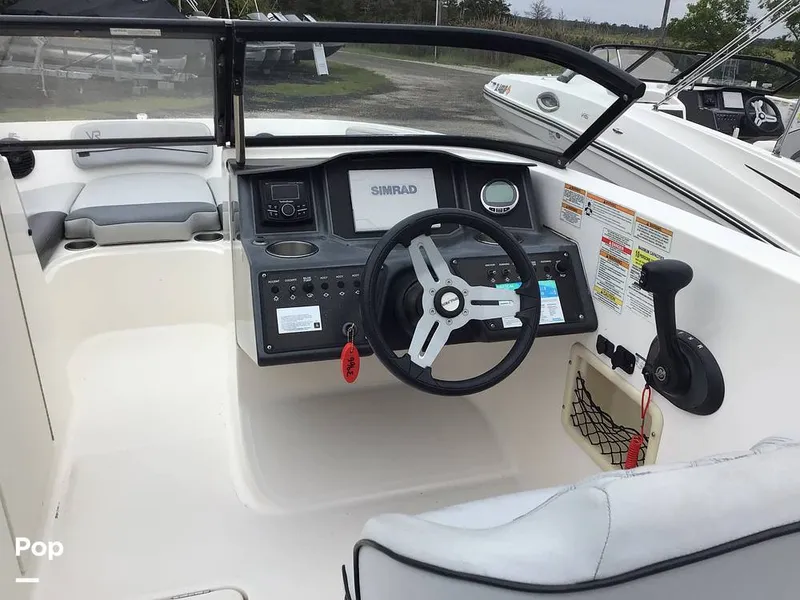 Slide: The Image of Bayliner VR6 OB 2023 - 16764512