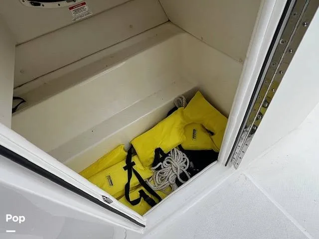 Slide: The Image of Bayliner VR6 2023 - 14202282