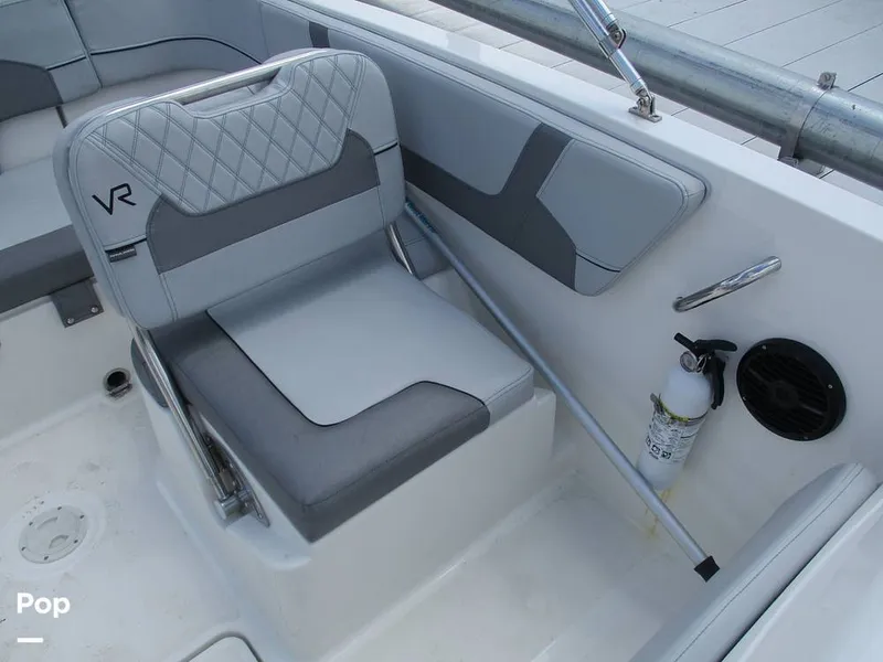 Slide: The Image of Bayliner VR6 2023 - 14277408