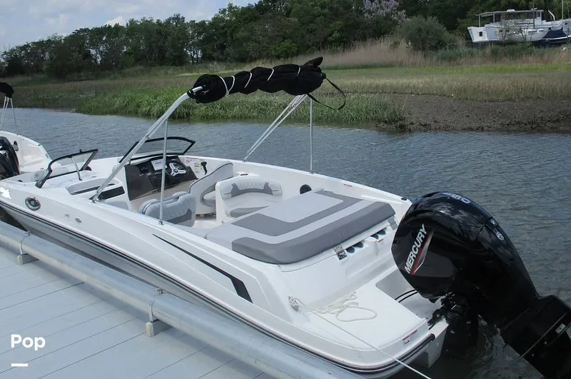 Slide: The Image of Bayliner VR6 2023 - 14277391