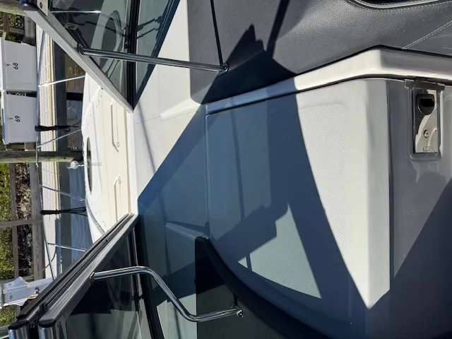 Slide: The Image of Regal 33 XO 2022 - 14