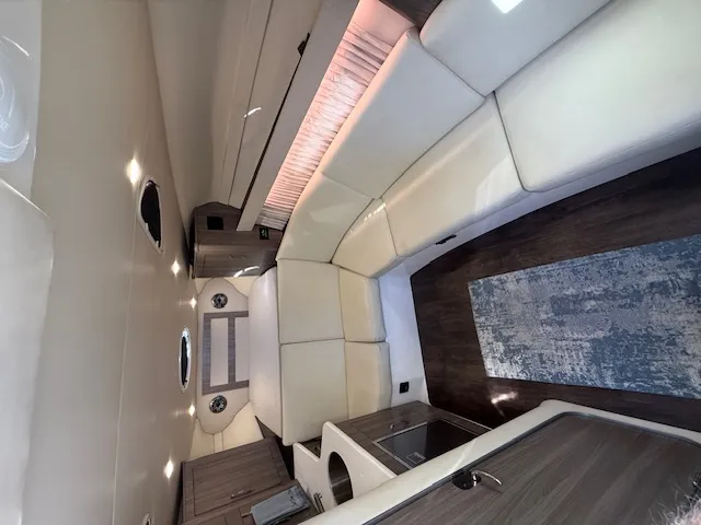 Slide: The Image of Regal 33 XO 2022 - 16