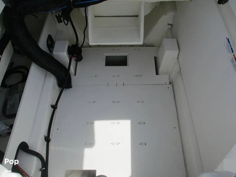 Slide: The Image of Bayliner VR6 2023 - 14293388