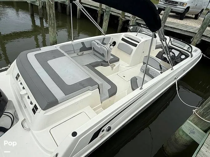 Slide: The Image of Bayliner VR6 2023 - 15671265