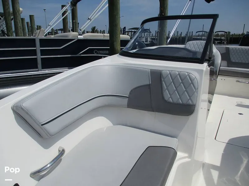 Slide: The Image of Bayliner VR6 2023 - 14293425