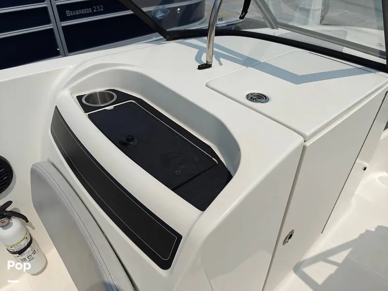 Slide: The Image of Bayliner VR6 OB 2022 - 14572699