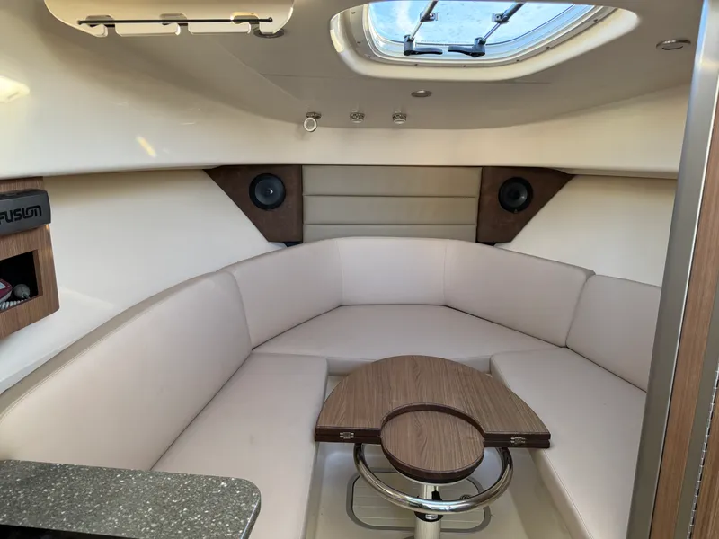 Slide: The Image of Boston Whaler 285 CONQUEST 2013 - 19