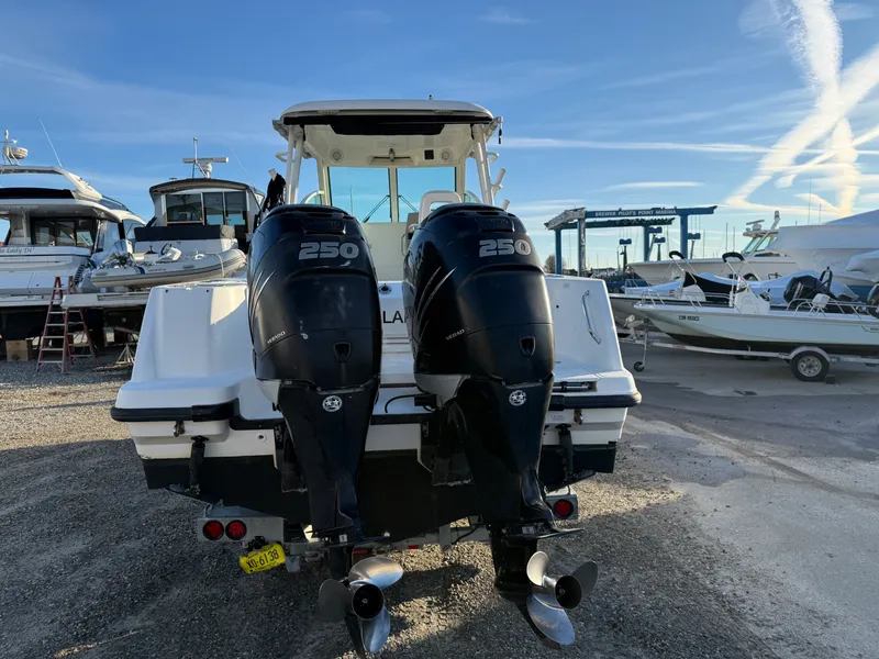 Slide: The Image of Boston Whaler 285 CONQUEST 2013 - 4