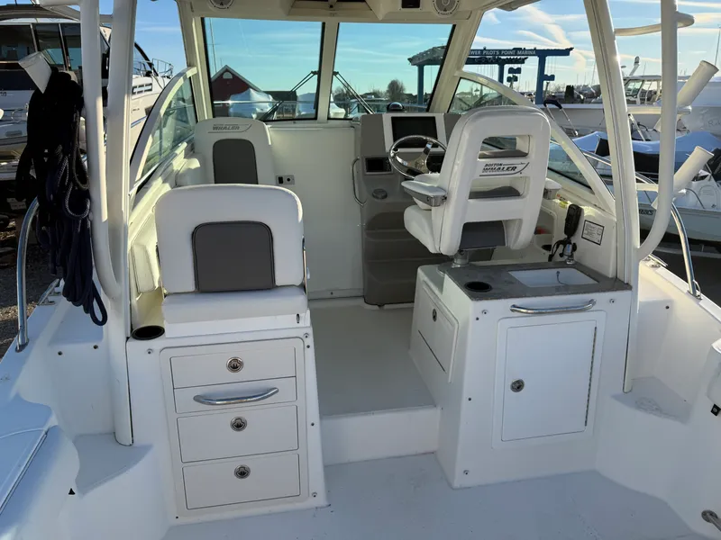 Slide: The Image of Boston Whaler 285 CONQUEST 2013 - 9