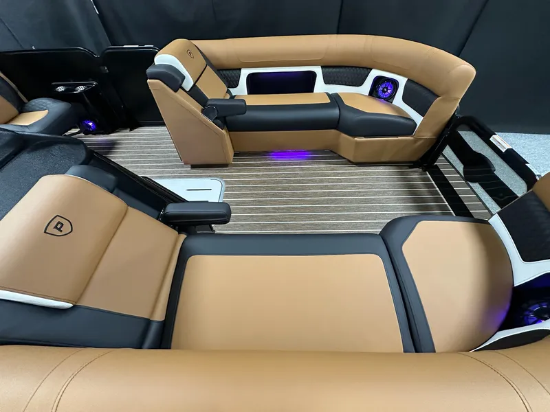 Slide: The Image of Premier 230SOLARIS 2026 - 7