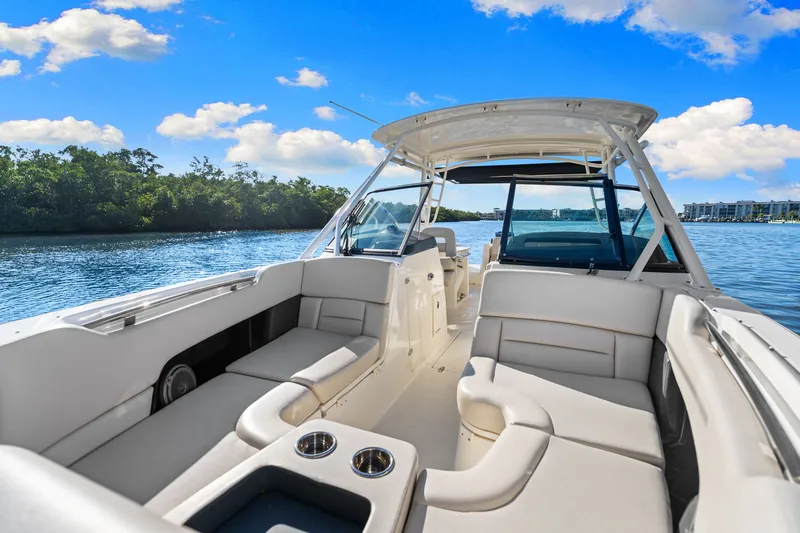 Slide: The Image of Boston Whaler 270 VANTAGE 2015 - 15