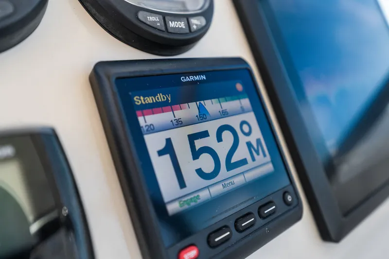 Slide: The Image of Boston Whaler 270 VANTAGE 2015 - 23