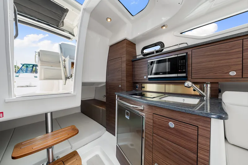 Slide: The Image of Boston Whaler 325 Conquest 2026 - 60