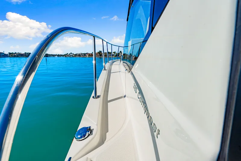 Slide: The Image of Boston Whaler 325 Conquest 2026 - 67