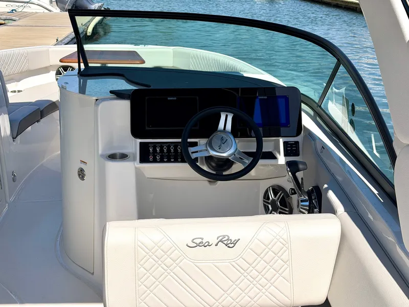 Slide: The Image of Sea Ray SDX 230 Outboard 2026 - 15