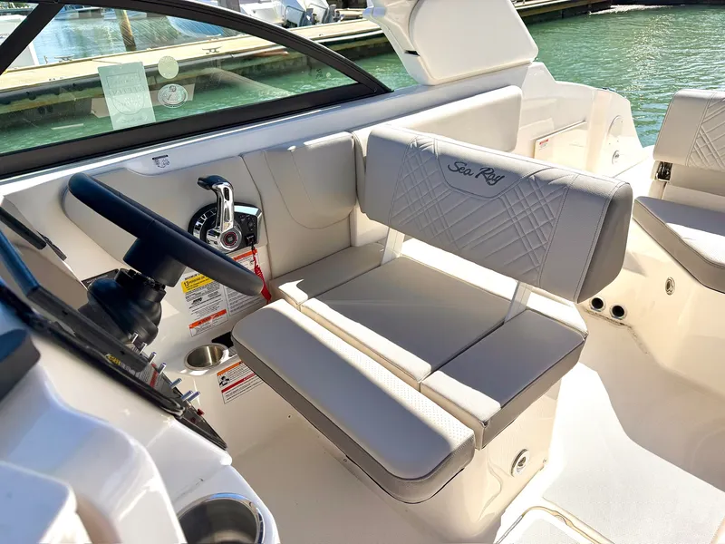 Slide: The Image of Sea Ray SDX 230 Outboard 2026 - 24