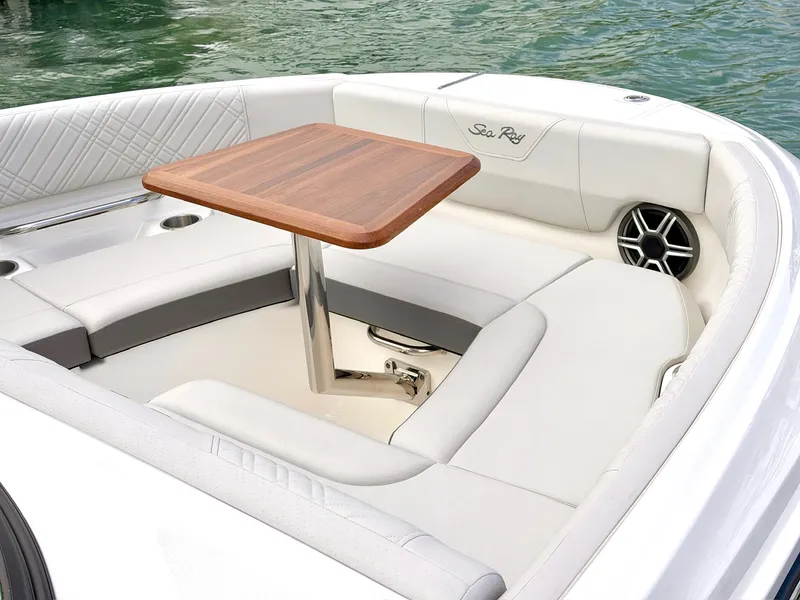 Slide: The Image of Sea Ray SDX 230 Outboard 2026 - 28