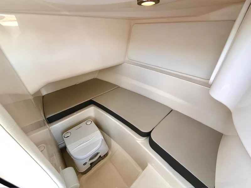 Slide: The Image of Sea Ray SDX 230 Outboard 2026 - 30