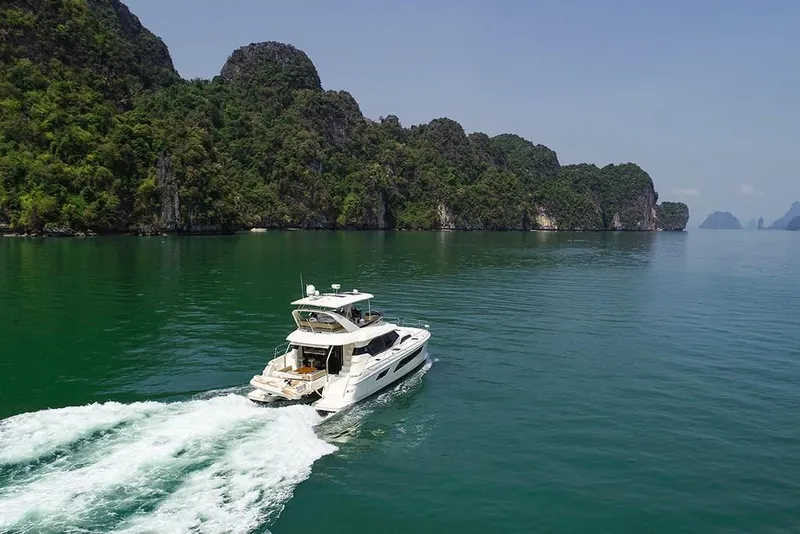 Slide: The Image of Aquila 44 Yacht 2024 - 4