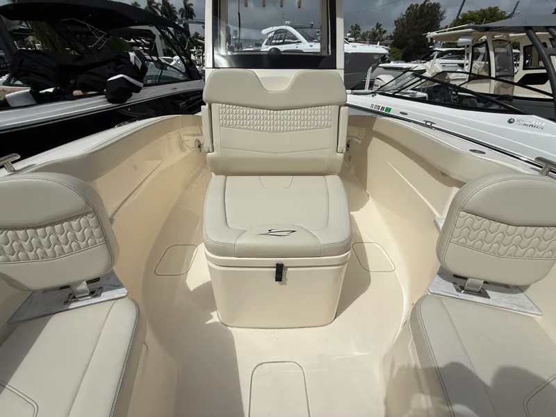 Slide: The Image of Scout 260 LXF 2026 - 19