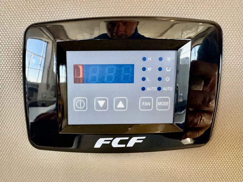 Slide: The Image of Carver Yachts 34 FLY 2014 - 16