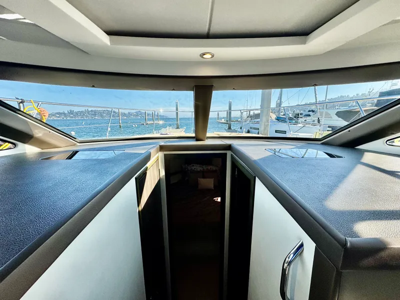 Slide: The Image of Carver Yachts 34 FLY 2014 - 17