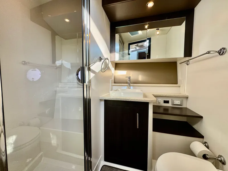 Slide: The Image of Carver Yachts 34 FLY 2014 - 18