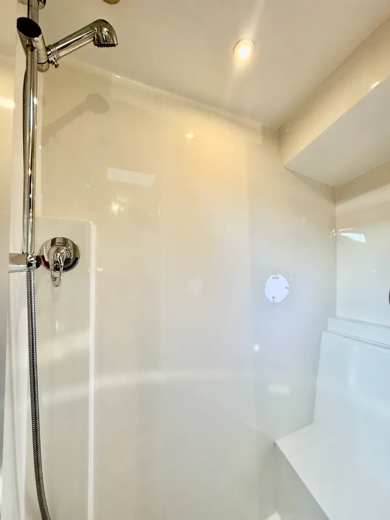 Slide: The Image of Carver Yachts 34 FLY 2014 - 19