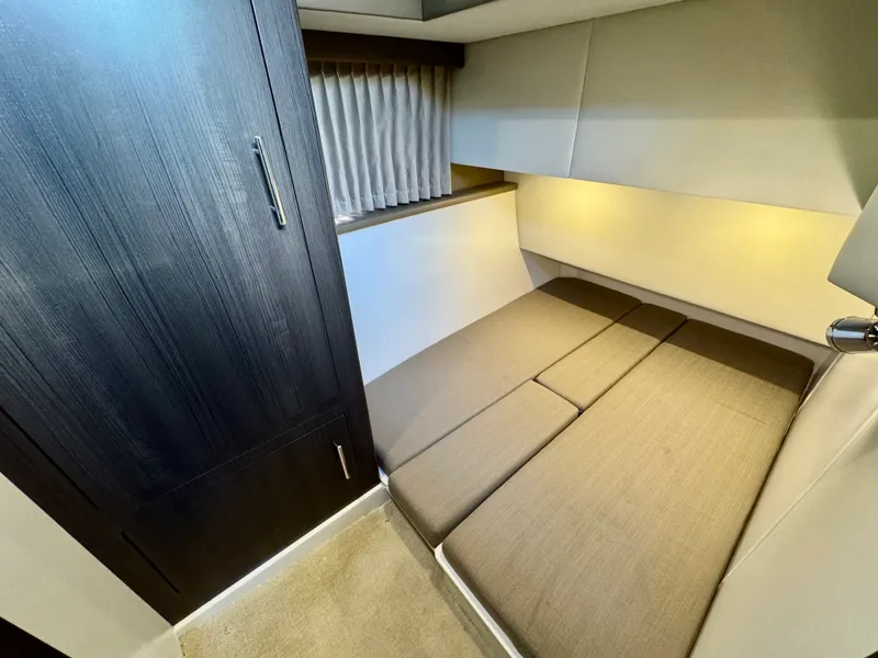 Slide: The Image of Carver Yachts 34 FLY 2014 - 21