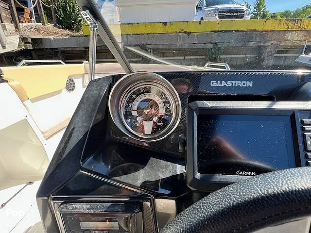 Slide: The Image of Glastron GTD 220 2022 - 14411808