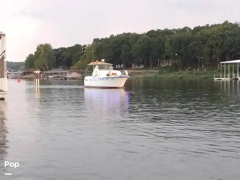 Slide: The Image of Hatteras 38 Tri-cabin 1967 - 14319286