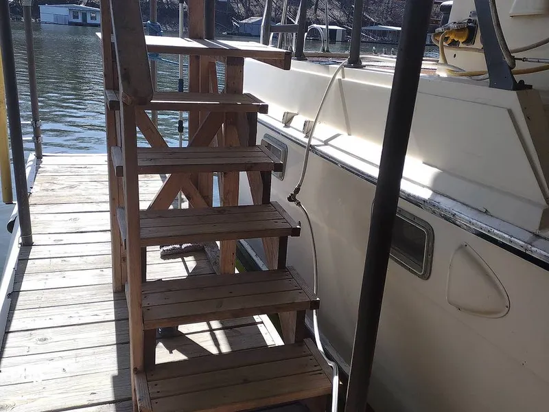 Slide: The Image of Hatteras 38 Tri-cabin 1967 - 14319277