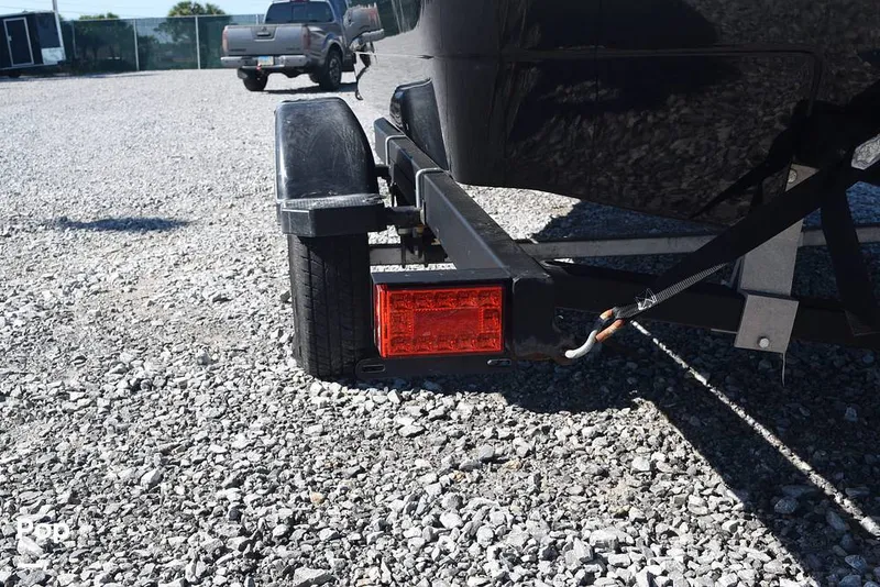 Slide: The Image of Bayliner Element E18 2022 - 14310899