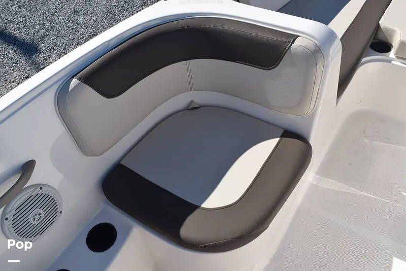 Slide: The Image of Bayliner Element E18 2022 - 14310925