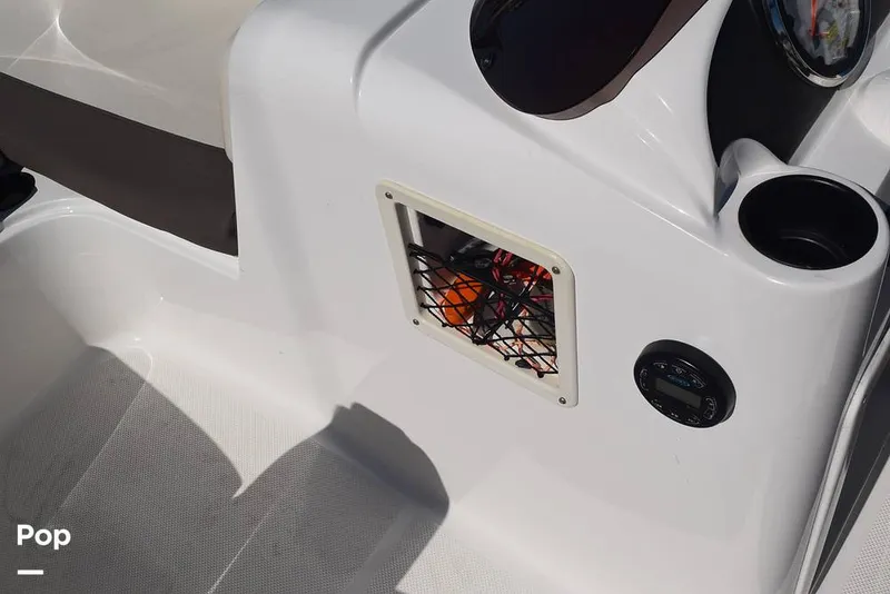 Slide: The Image of Bayliner Element E18 2022 - 14310927