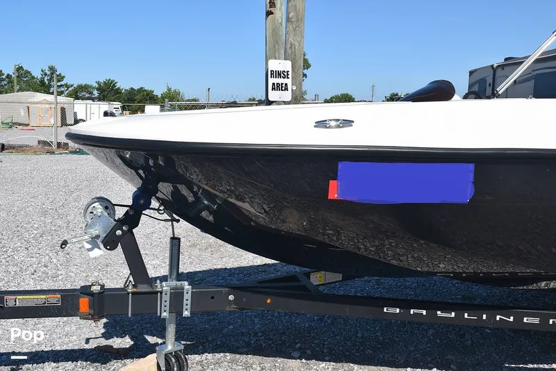 Slide: The Image of Bayliner Element E18 2022 - 14350240