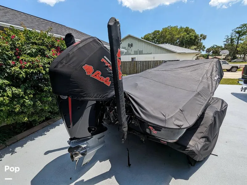 Slide: The Image of Pole Covers - 14113842