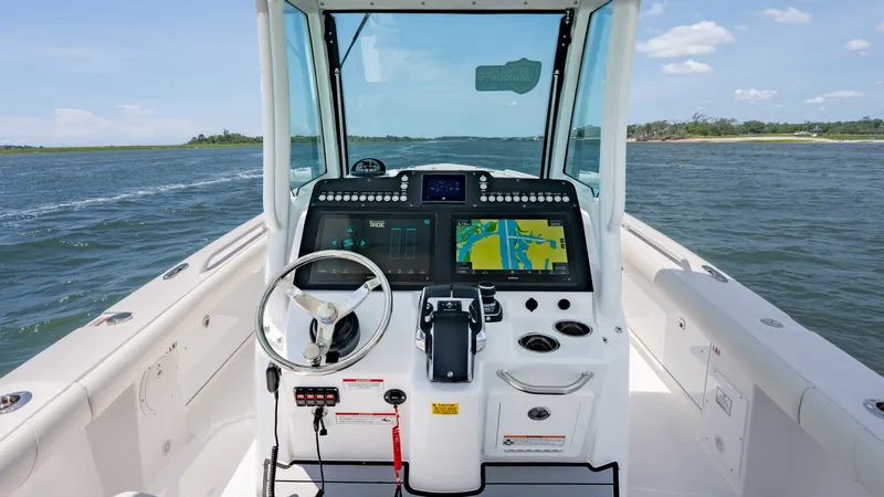 Slide: The Image of Everglades 273 Center Console 2026 - 12