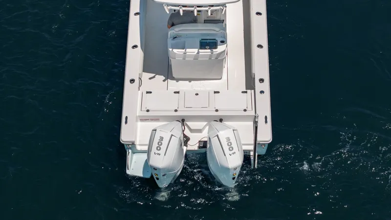 Slide: The Image of Everglades 273 Center Console 2026 - 6