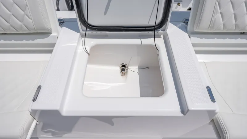 Slide: The Image of Everglades 273 Center Console 2026 - 19